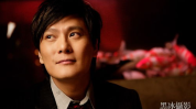 张信哲写真,深情演绎,时光里的音乐传奇